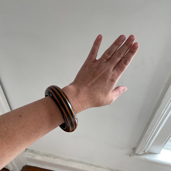 Fabulous Striped Bangle - Picture 6 of 15